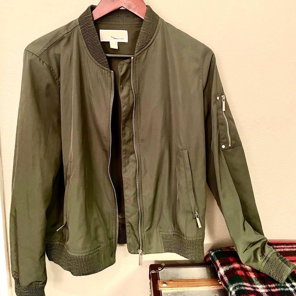 Michael Kors Bomber Jacket - Offers Welcome - Picture 1 of 13